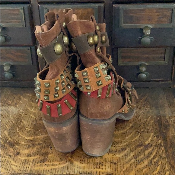 Jeffrey Campbell Budgie boot size 9 - Picture 3 of 10